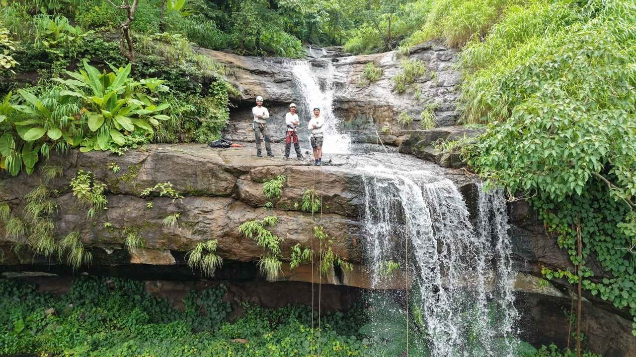 Secret Waterfall Rappelling