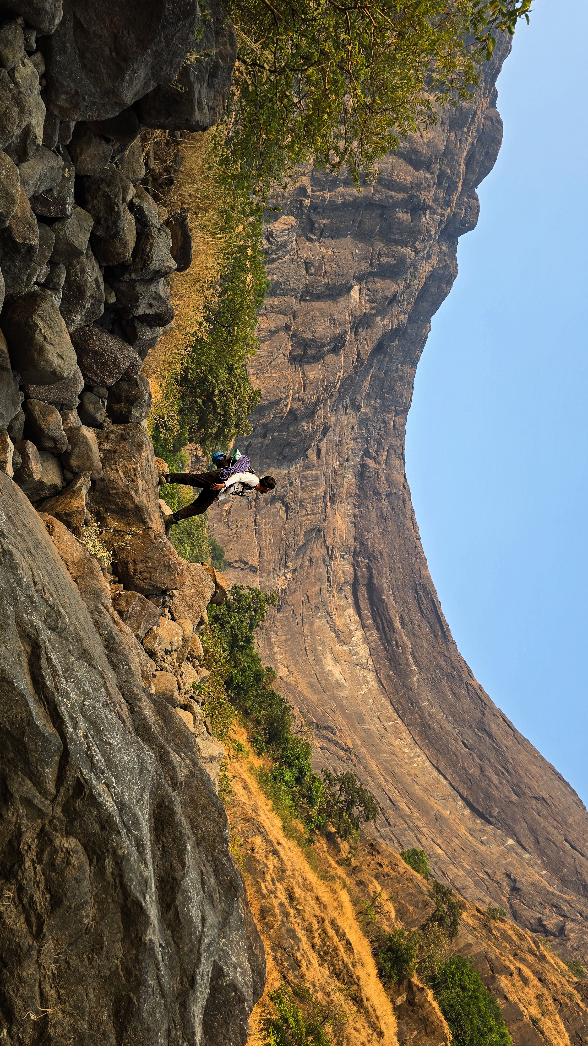 Kokankada Rappelling